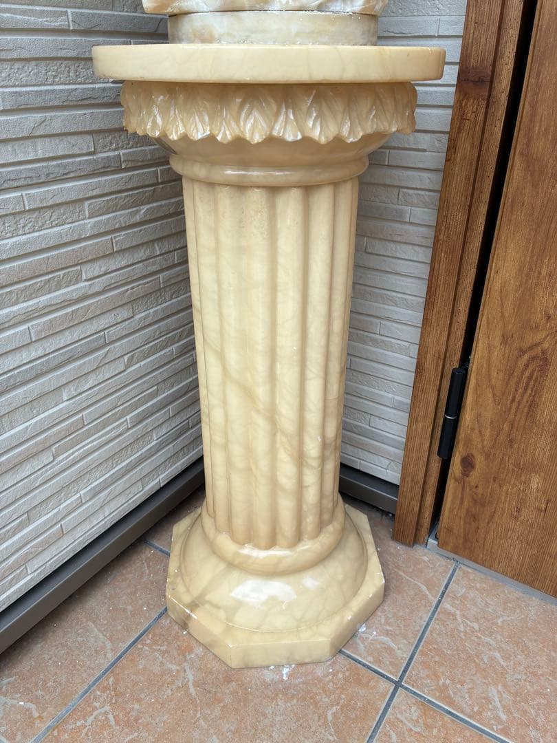 スペイン製　GENUINE ALABASTERの ヴィーナス像