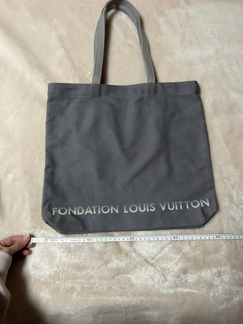 ⭐︎新品⭐︎ FONDATION LOUIS VUITTON グレー トートバッグ
