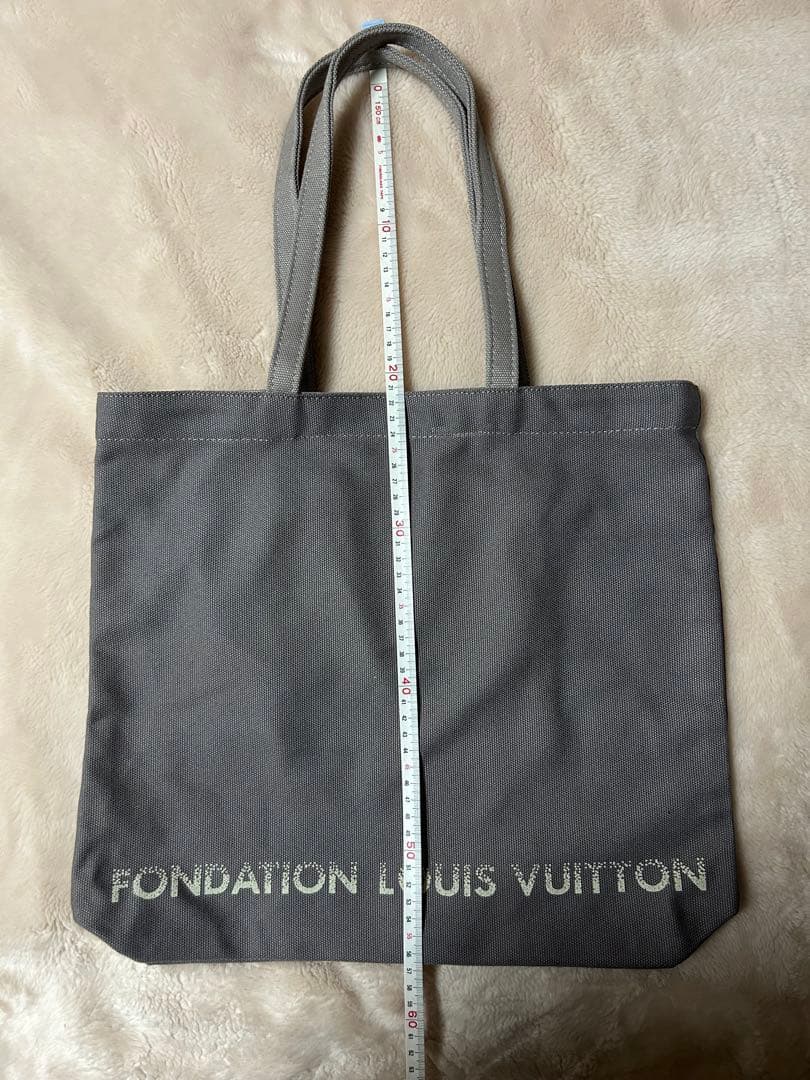 ⭐︎新品⭐︎ FONDATION LOUIS VUITTON グレー トートバッグ