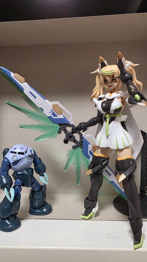 グランデスケール ジェネ　コトブキヤ 【組立済】