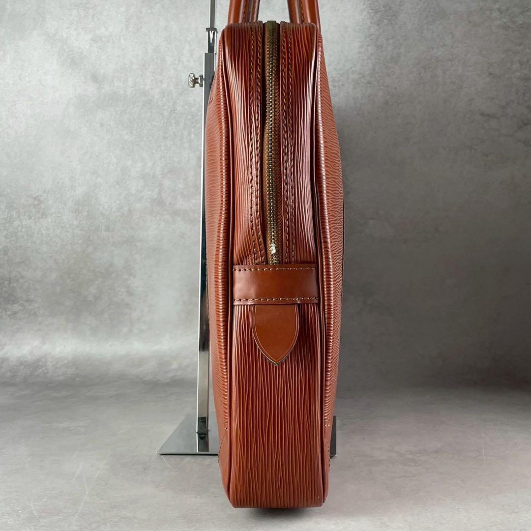 良品✨ルイヴィトン ポルトドキュマン ヴォワヤージュ ビジネスバッグ ブラウン