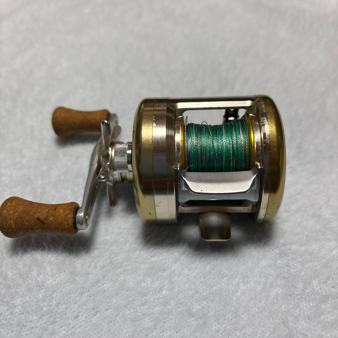 むーちゃん様　ミリオネアベイトリール