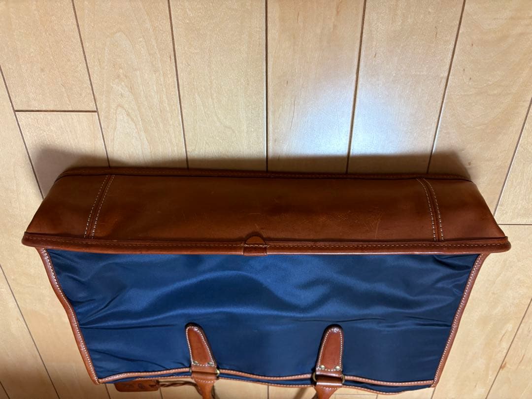 フェリージ　ビジネスバッグ