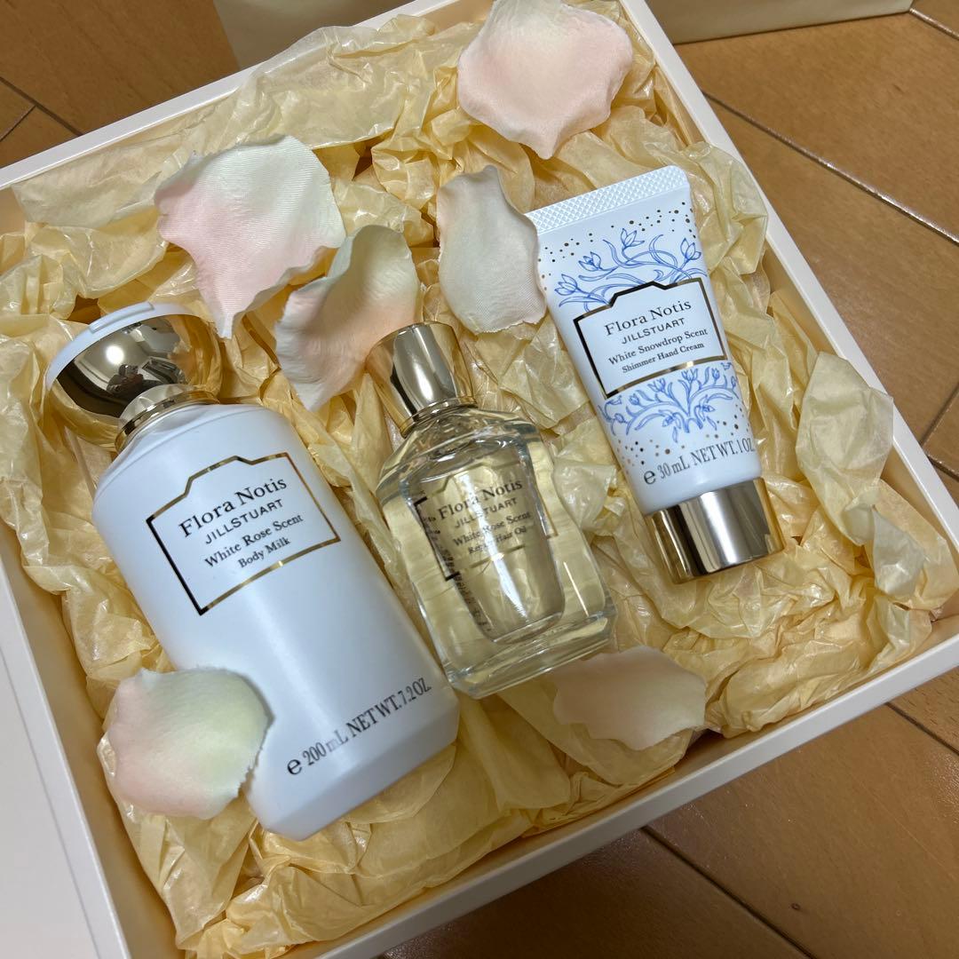 JILLSTUART ホワイトローズ ボディミルク ヘアオイル　ハンドクリーム