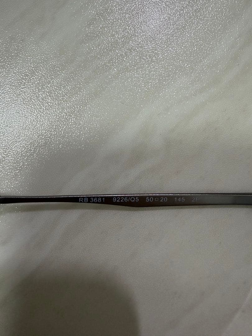 Ray-Ban RB 3681 調光サングラス ケース付き