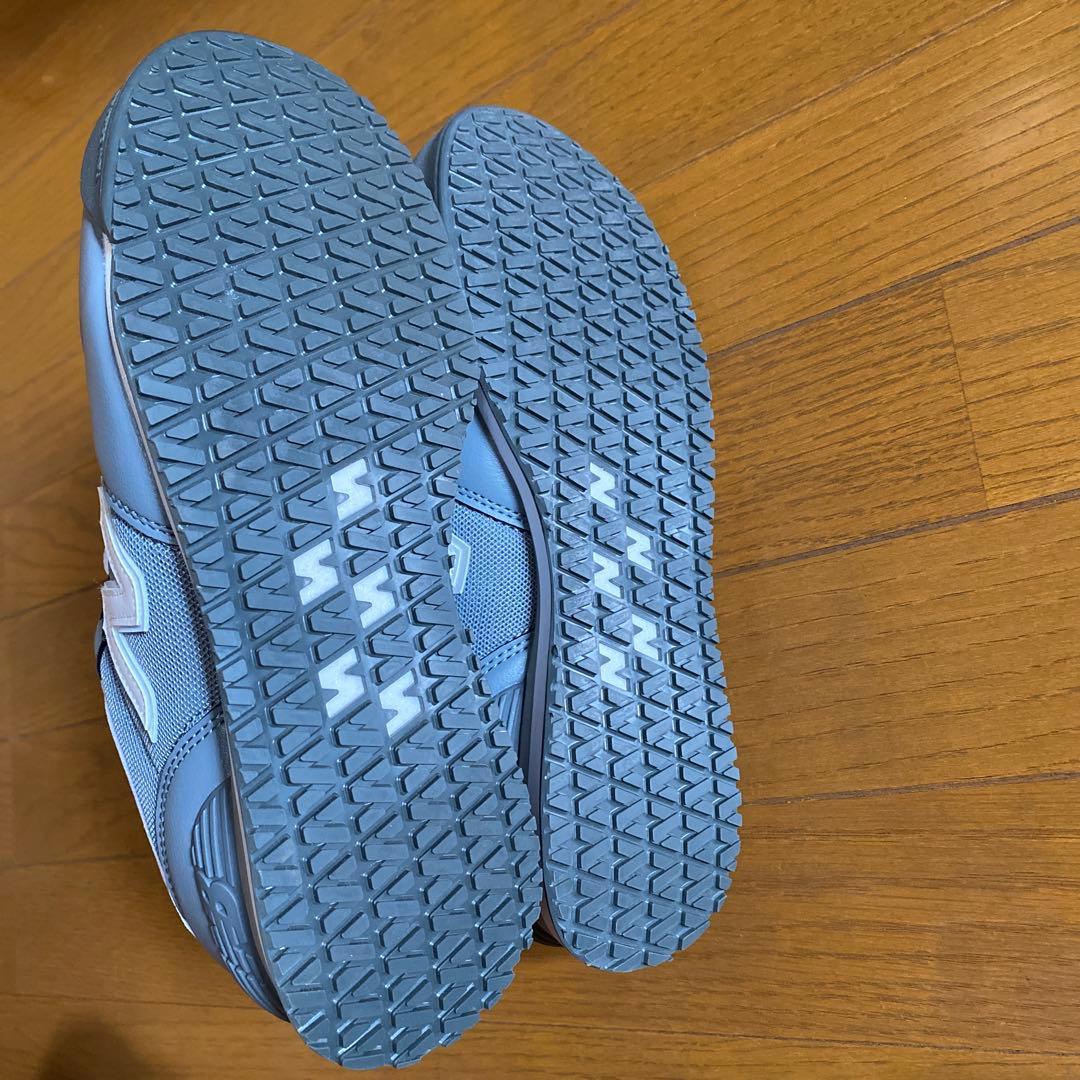 男女兼用　ニューバランス　安全靴