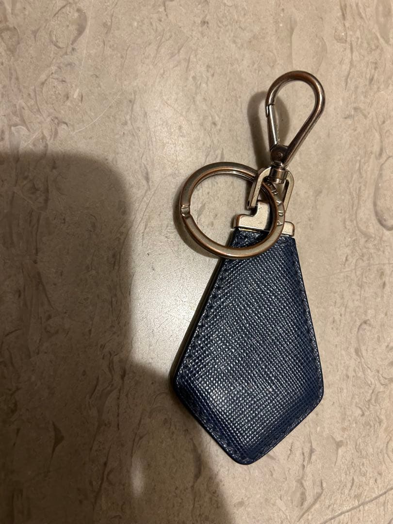 PRADA レザー キーホルダー