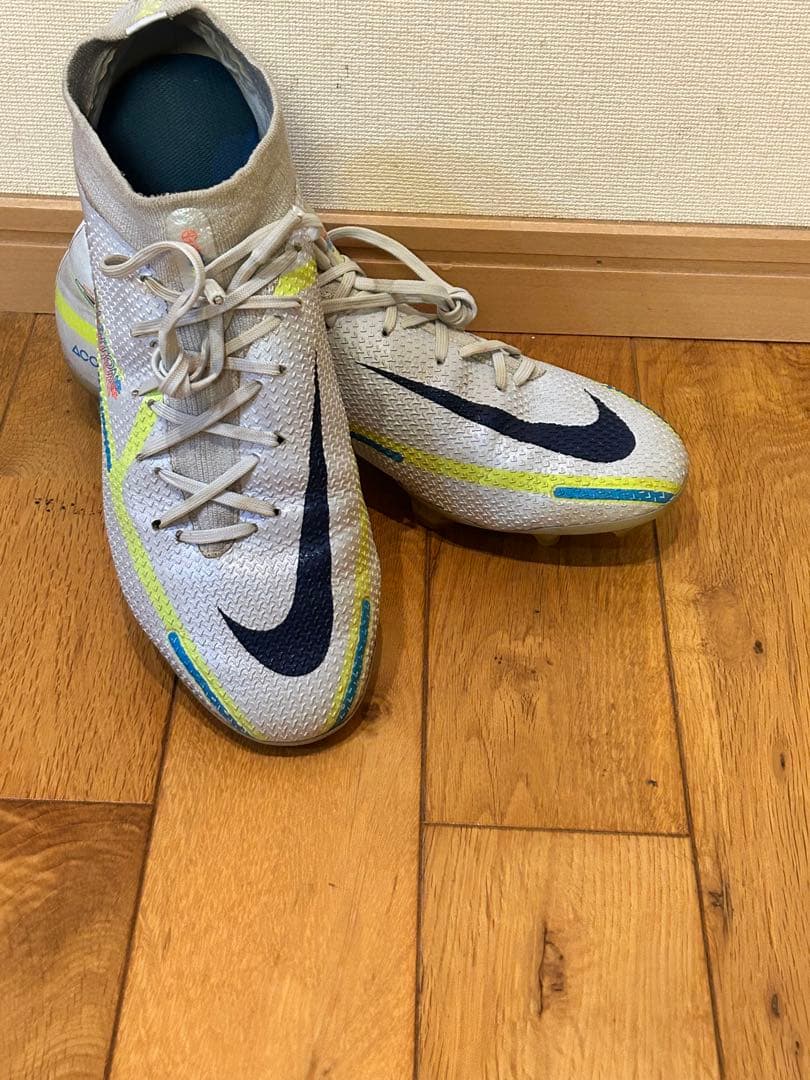 ナイキファントムgt2 エリート FG(天然芝)