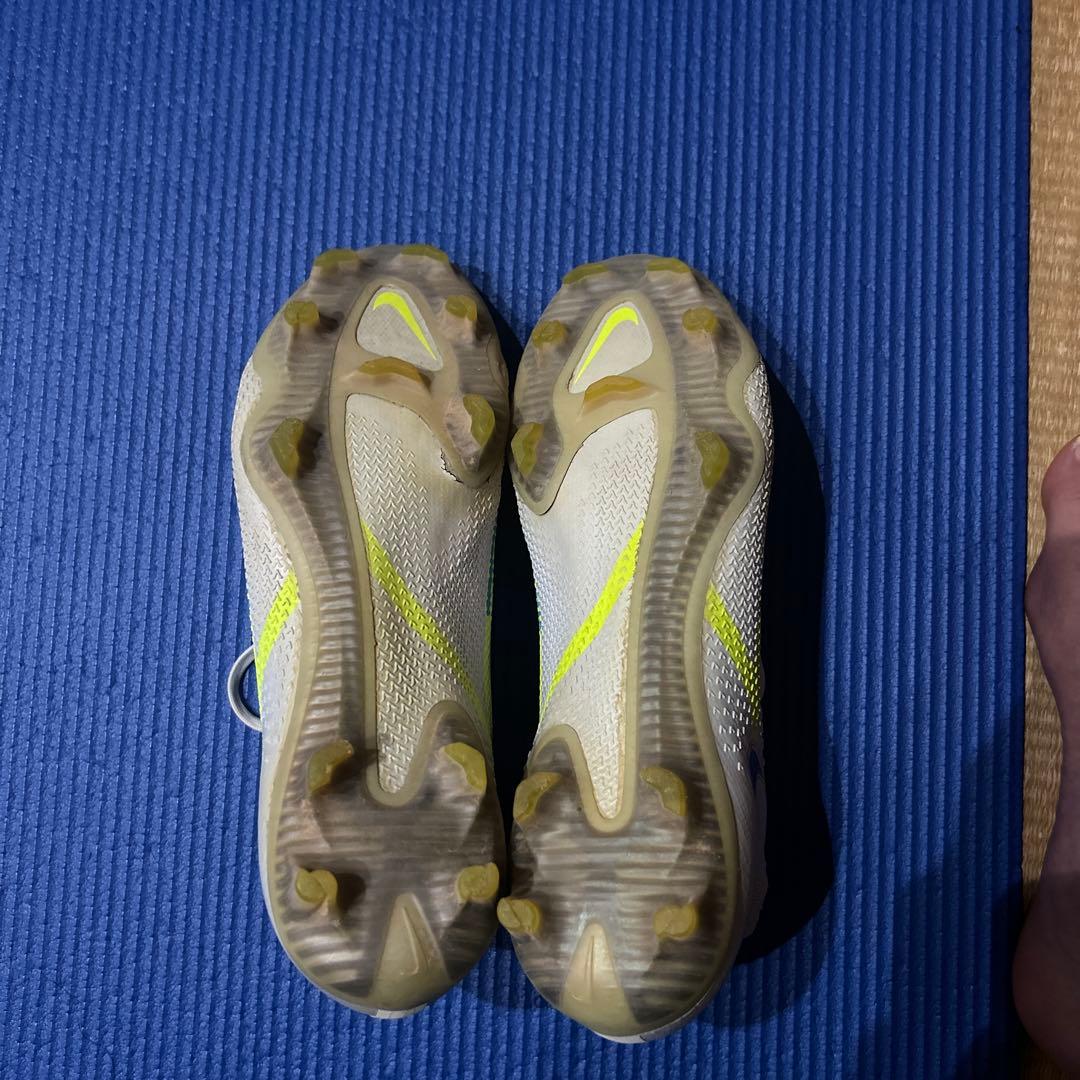 ナイキファントムgt2 エリート FG(天然芝)