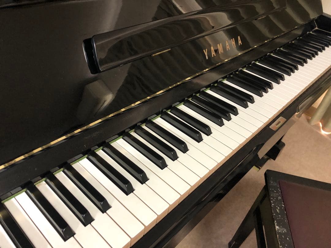 YAMAHA　アップライトピアノ　U1H　椅子付