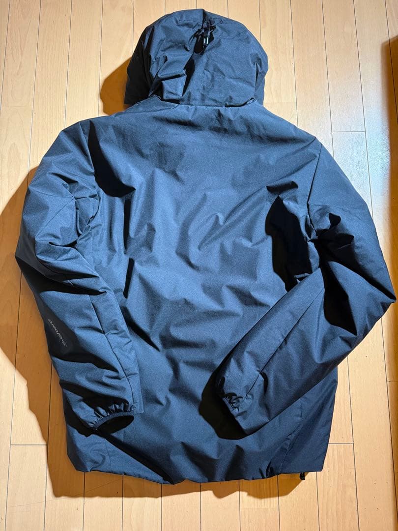 【Tilak】ティラック スバルバードジャケット ブラック Mサイズ