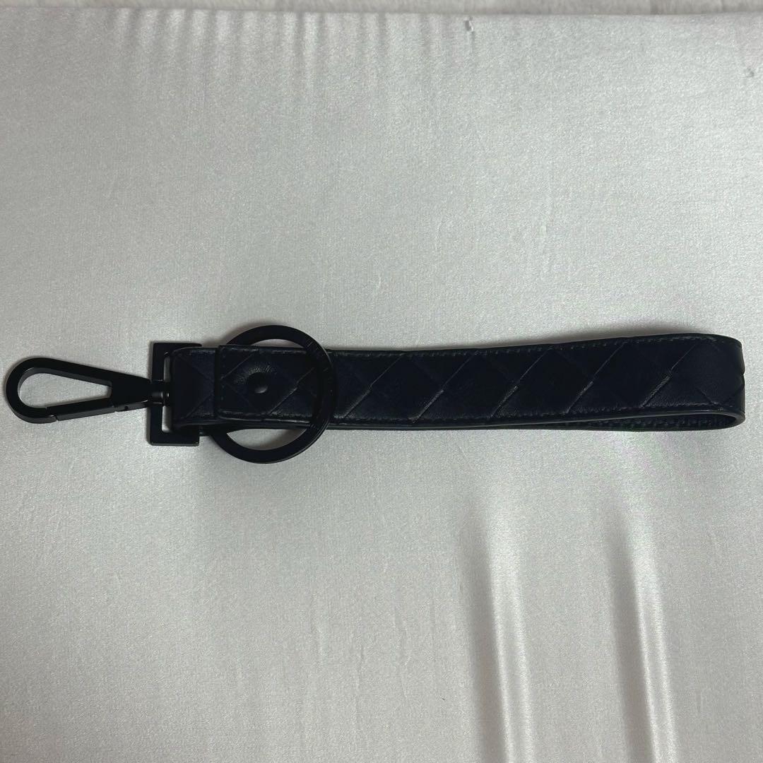 ボッテガヴェネタ キーホルダー ブラック イントレチャート