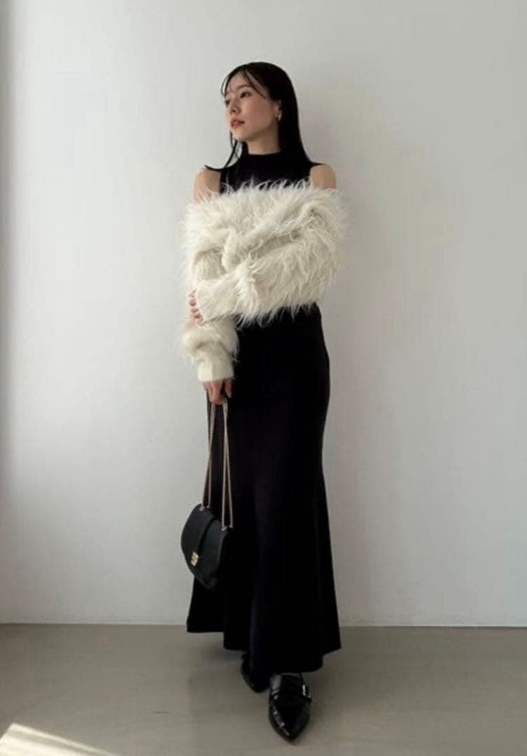 美品 anuans オフショルレイヤードニットワンピース 限定カラー M