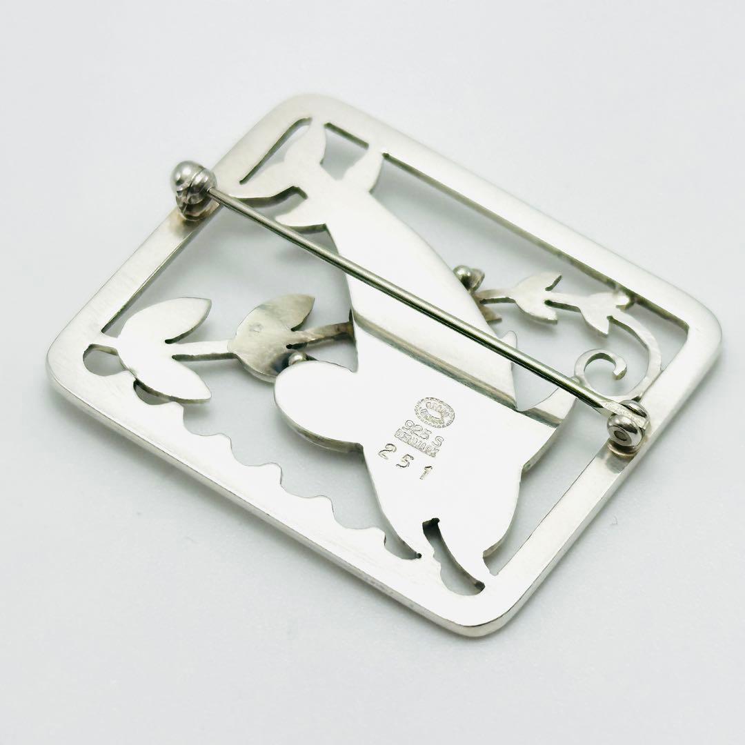   251 イルカ　リーフ　シルバーブローチ　925