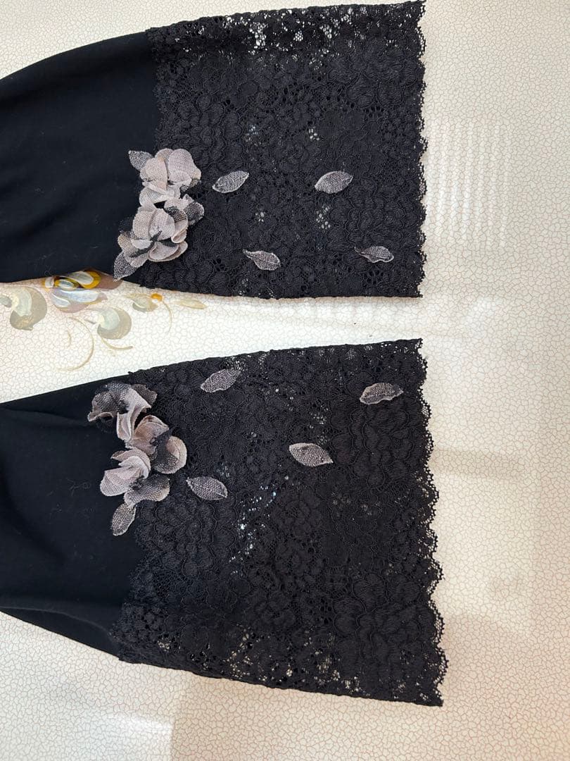 【ご確認】さえら以前依頼品レース装飾付きブラッククロップドパンツレギンス２点