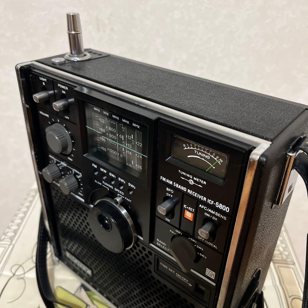 動作美品！●SONY　スカイセンサ－　ICF5800　●昭和のBCL傑作機！