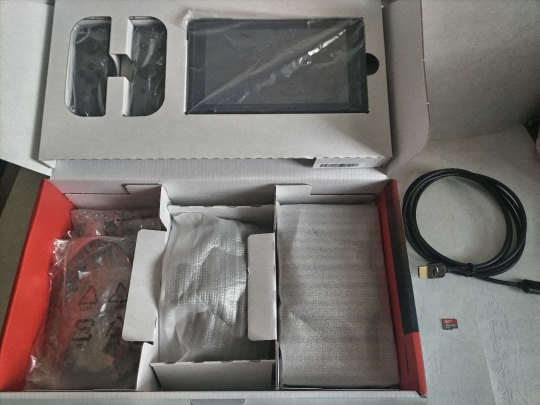 Nintendo Switch HAC-001本体グレー(ニンテンドースイッチ)