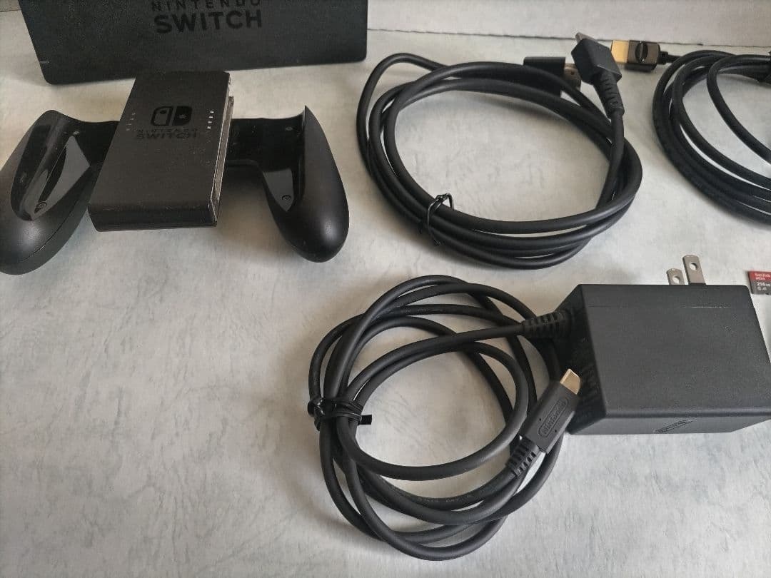 Nintendo Switch HAC-001本体グレー(ニンテンドースイッチ)