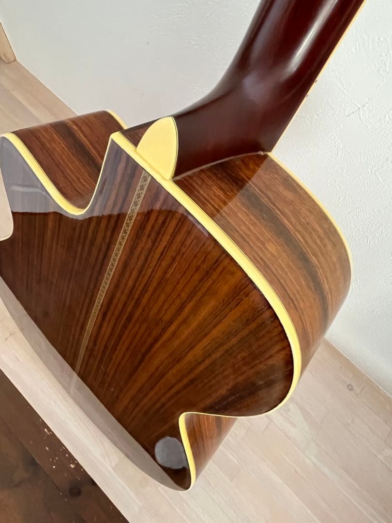 Morris Rumbler RA800P アコースティックギター