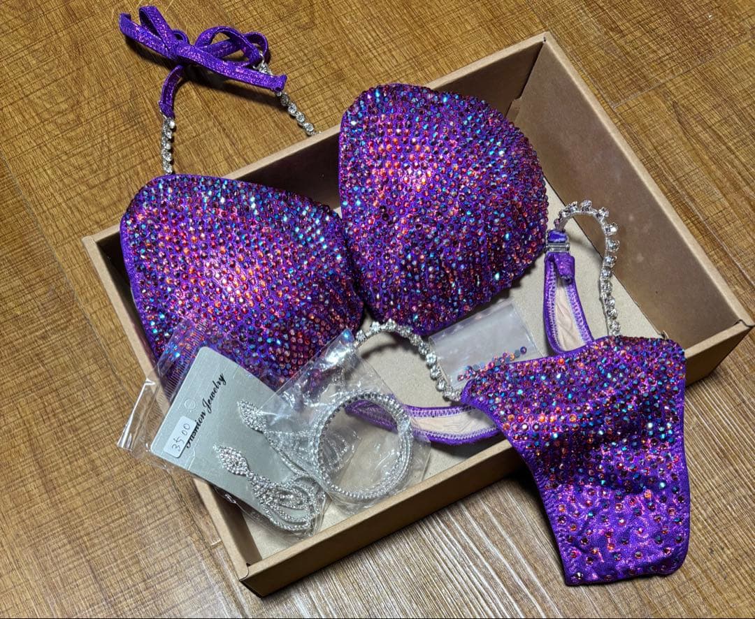 【新品未使用】 競技用•コンテスト•大会用フィットネスビキニ アクセ付き