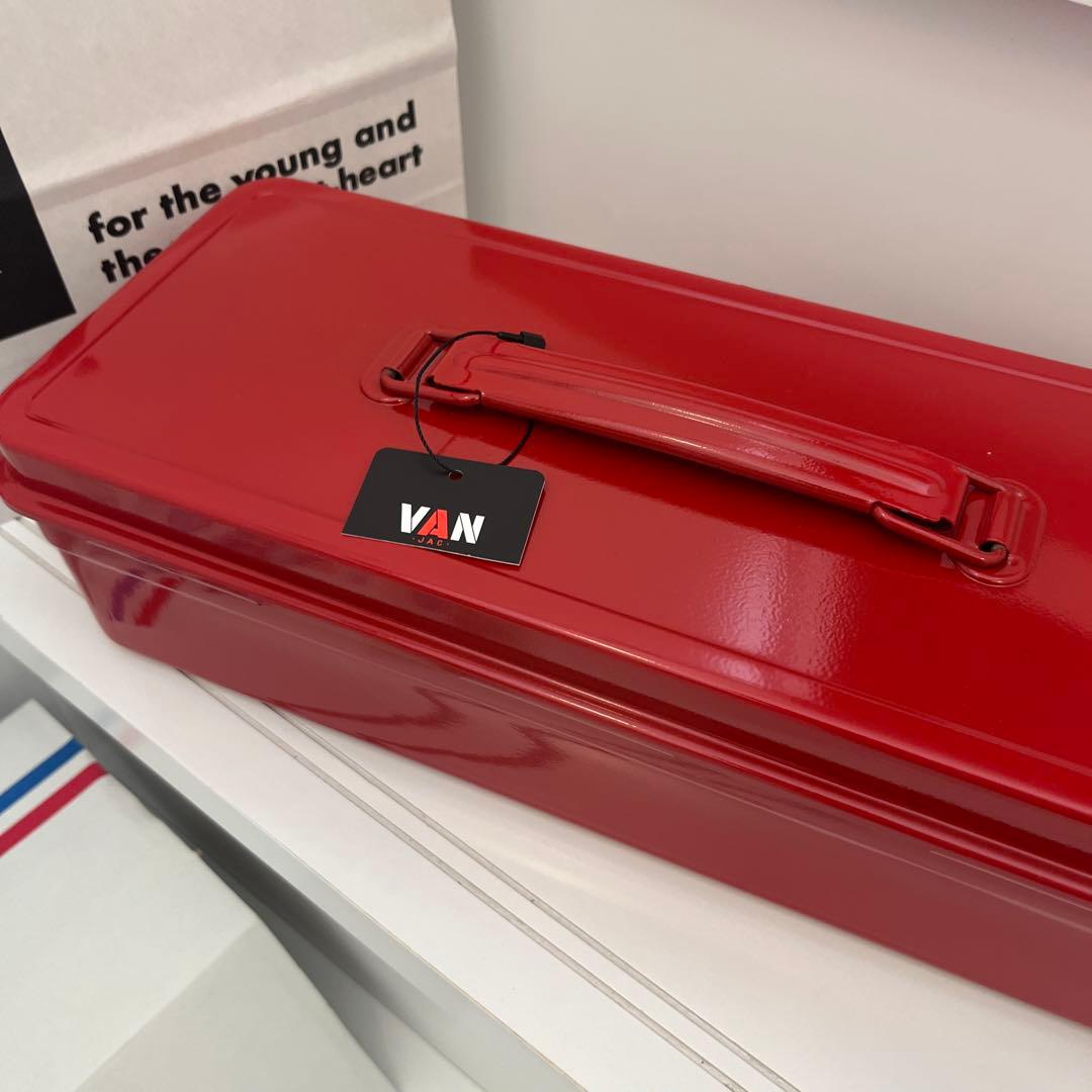 VAN小物入れ➕最新のステッカー♪