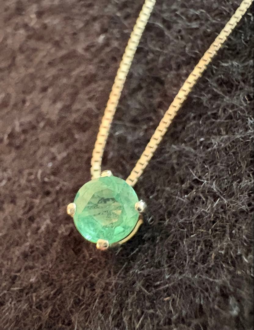 K14WG ホワイトゴールド エメラルドネックレス ベネチアンチェーン