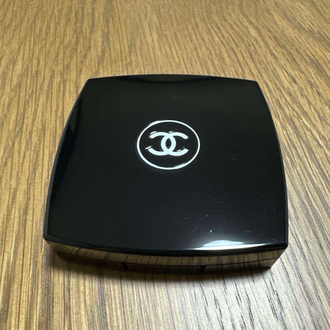 CHANEL レキャトルオンブルツイード　04 ツイードブランエローズ限定品