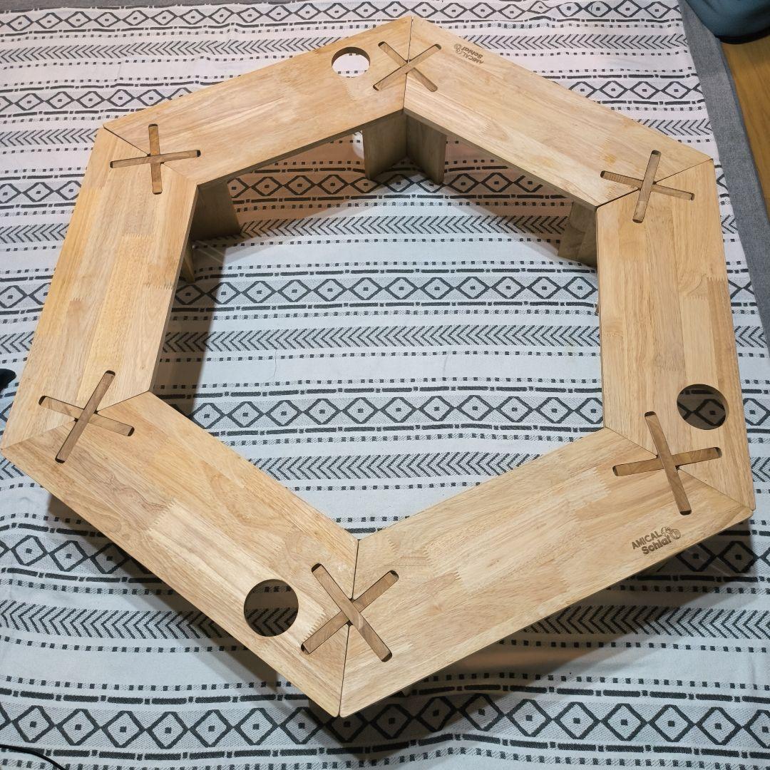 AMICAL.Schlaf (アミカル&シュラフ)　ウッドヘキサテーブル