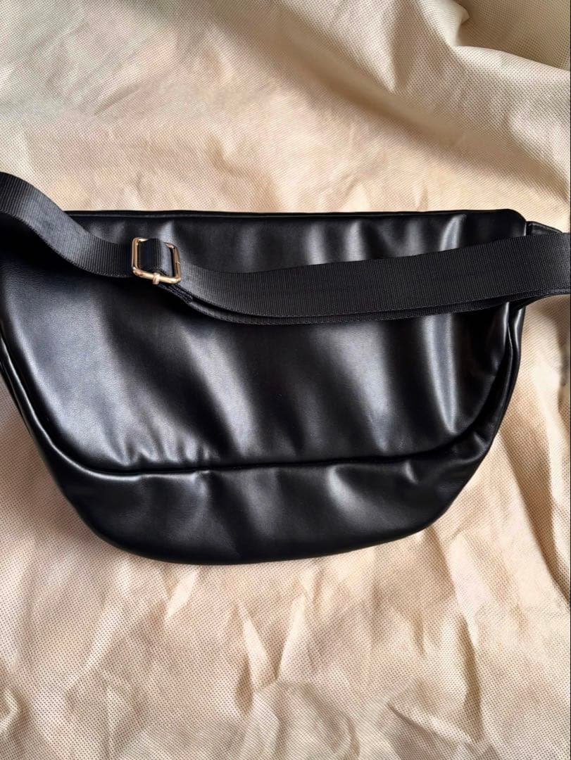 マリークワント　ボディーバッグ