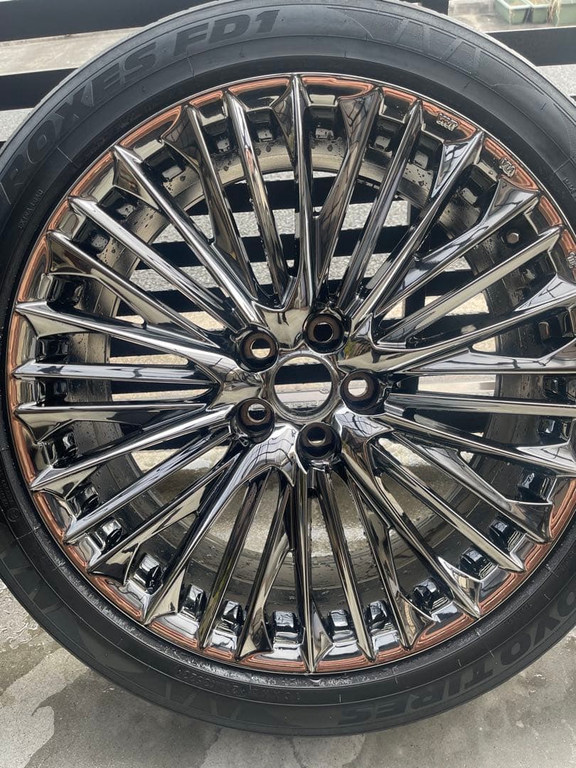 ＷＡＬＤジェニュインラインＦー００１２０インチホイールタイヤセットガリ傷一切なし