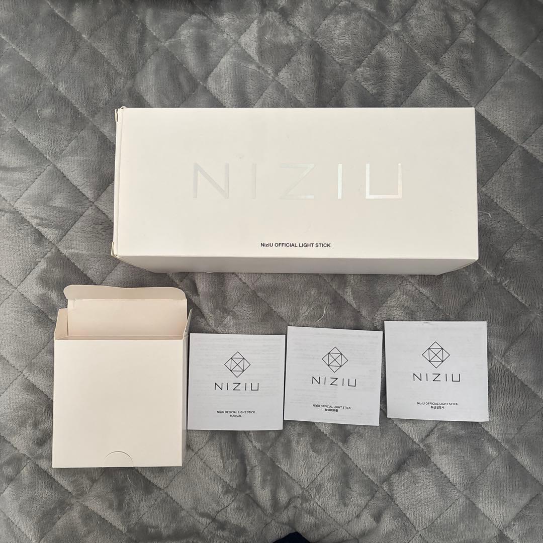 NiziU 公式ペンライト