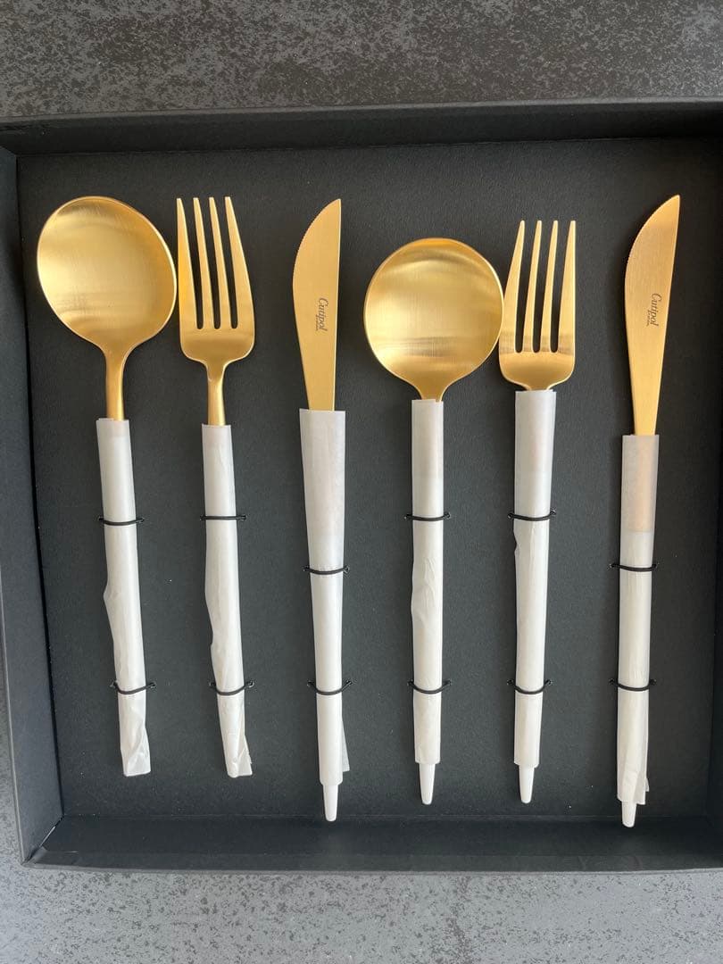 新品・未使用　Cutipol カトラリーセット 6点 ゴールド
