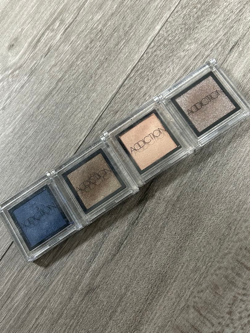 ADDICTIONまとめ売りアイシャドウチークリップマスカラお買い得21点