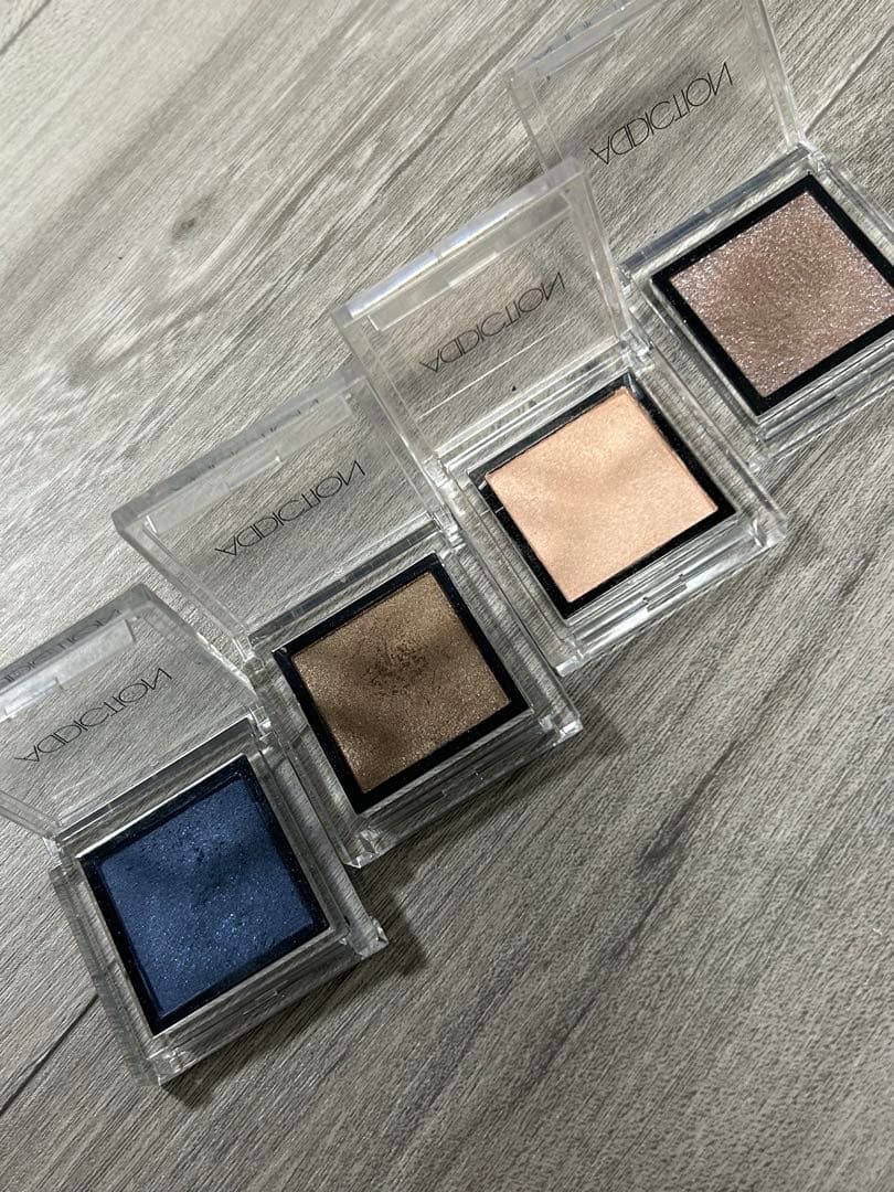 ADDICTIONまとめ売りアイシャドウチークリップマスカラお買い得21点