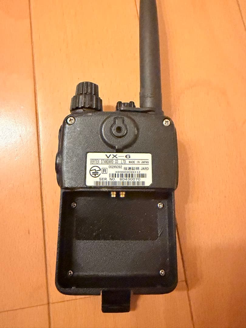 トランシーバー YAESU STANDARD VX-6