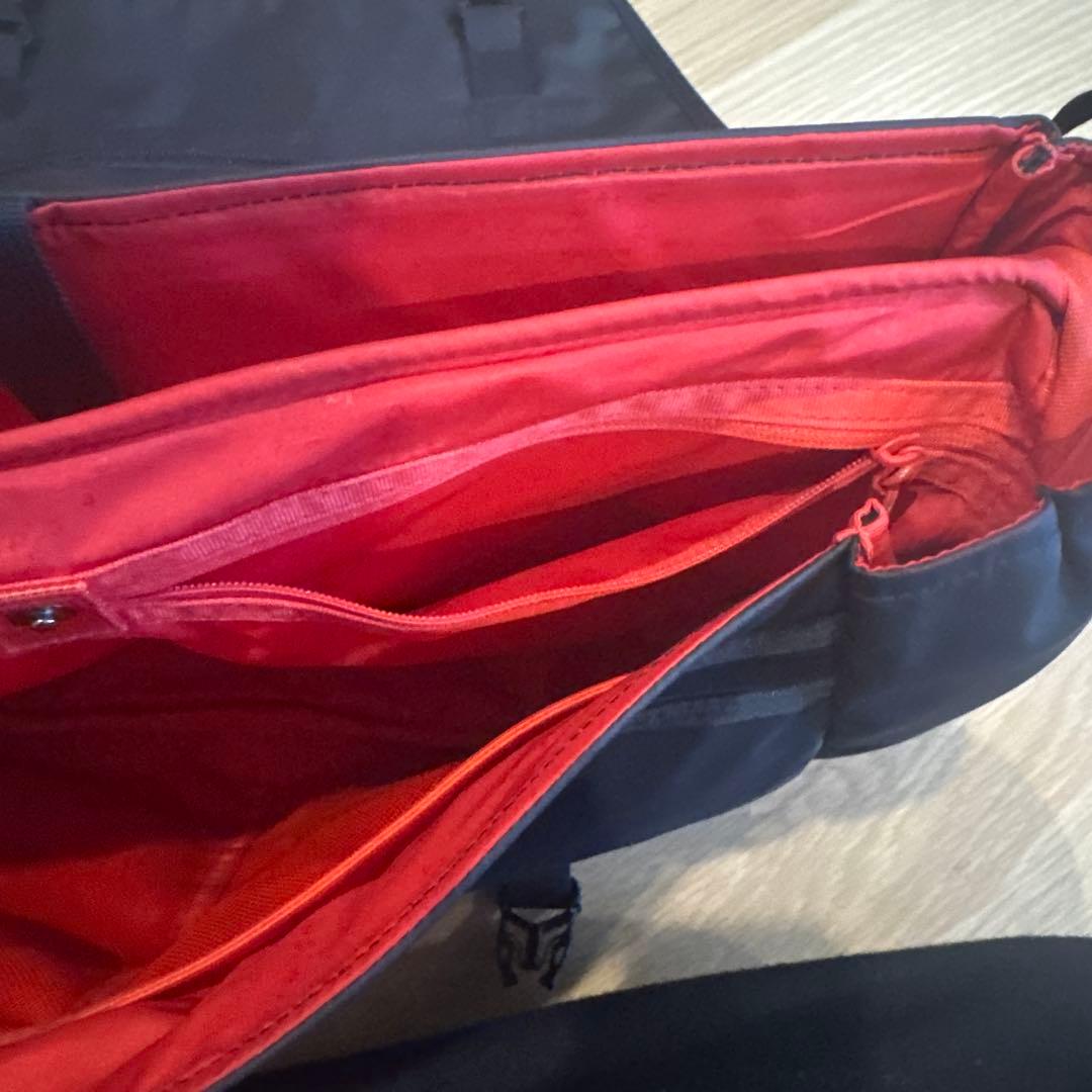 パ*カ様 topologie メッセンジャーサコッシュラージ （本体のみ）