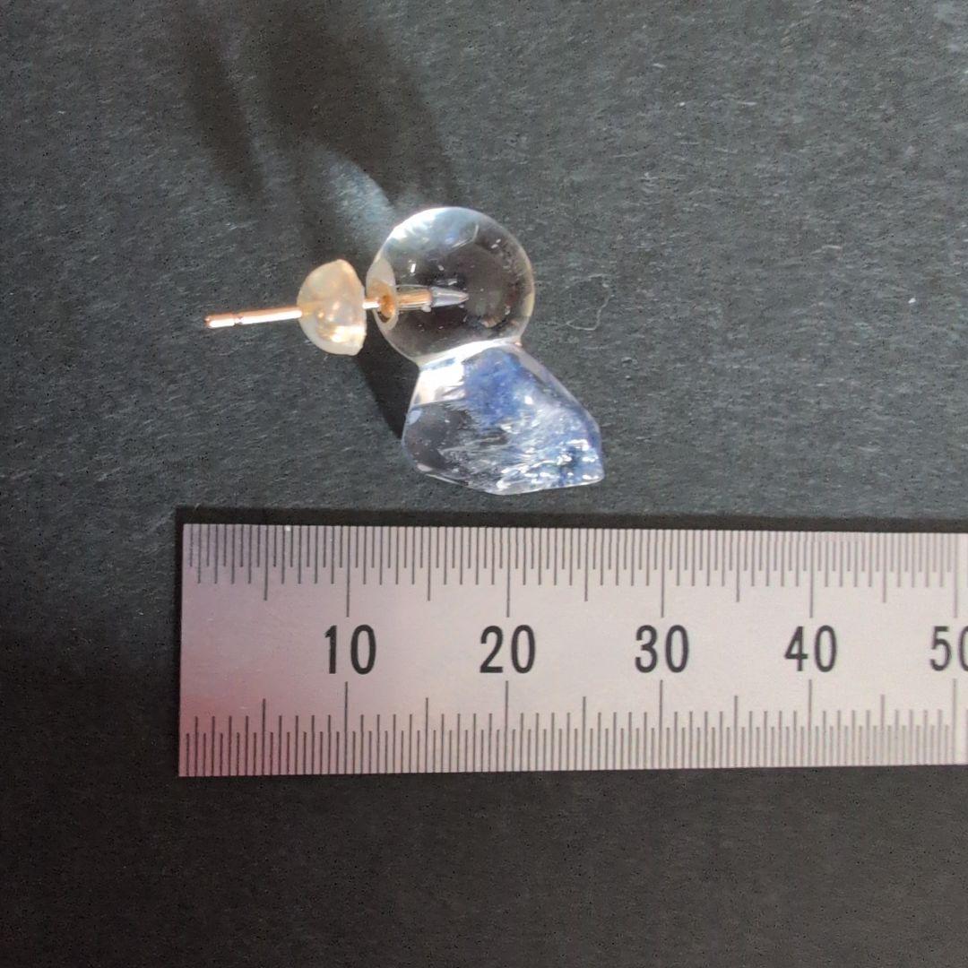 LUCE MACCHIA　デュモルチェライトインクオーツとガラスのピアス