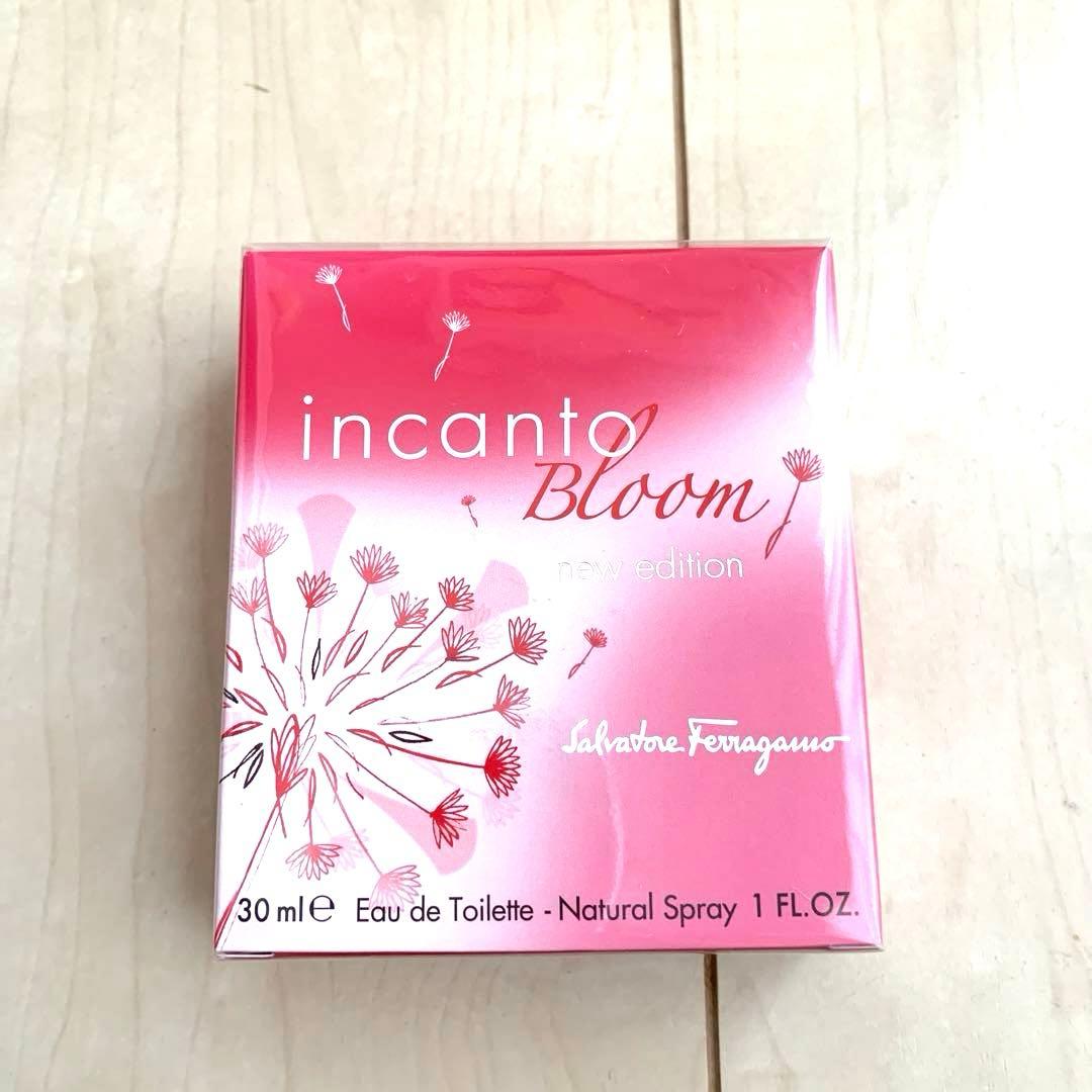 Ferragamo フェラガモ　インカントシャイン　インカントニューブルーム