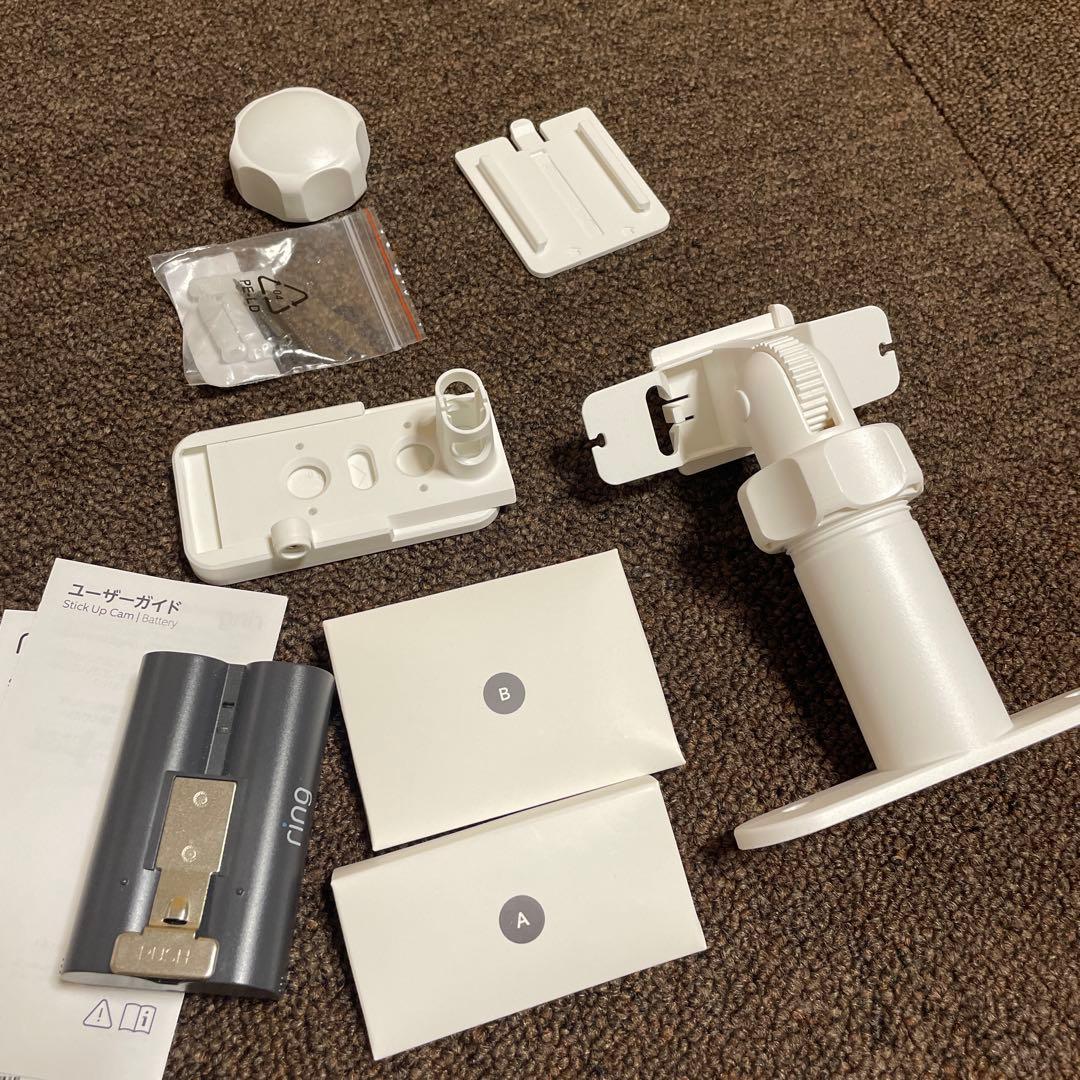 Ring 屋外用センサーライト付セキュリティカメラ+バッテリー+ソーラーパネル