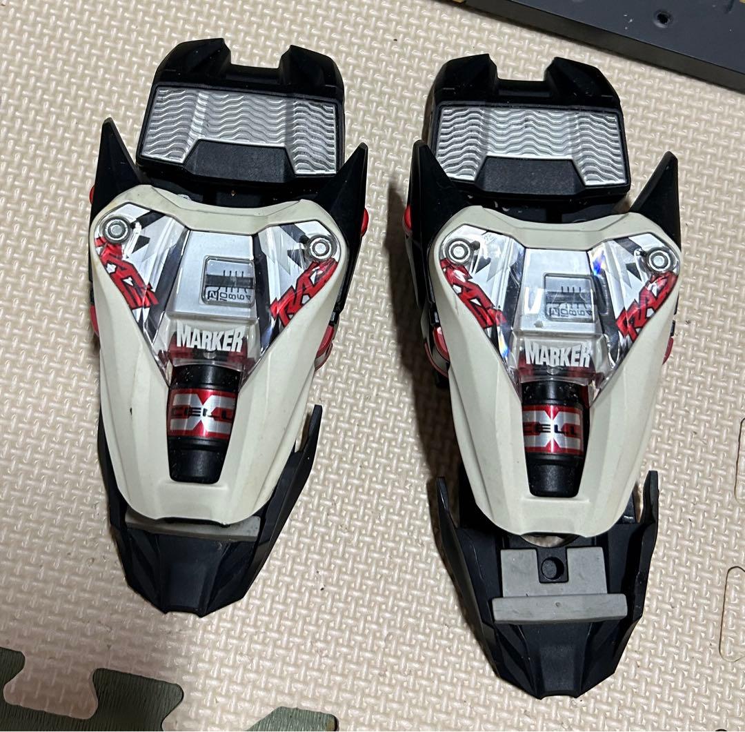 MARKER ビンディング