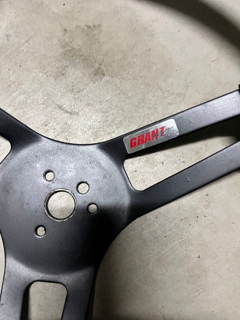 GRANT Racingハンドル