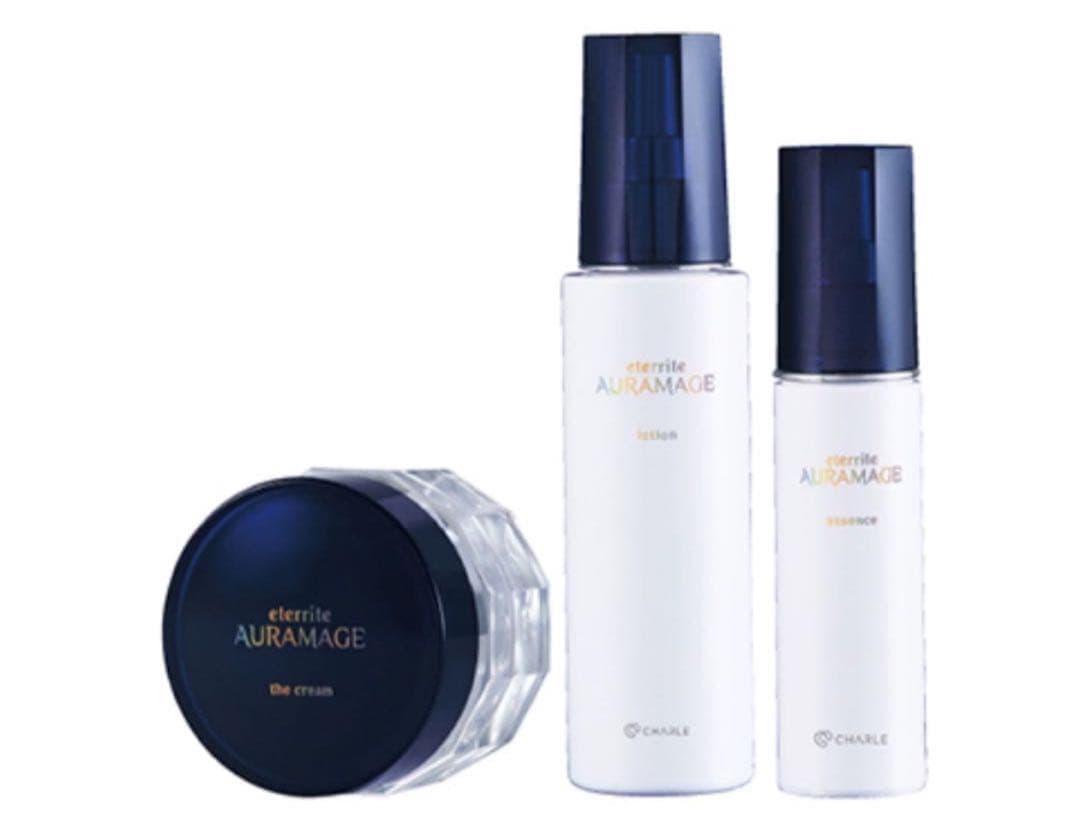 シャルレ 化粧品3点