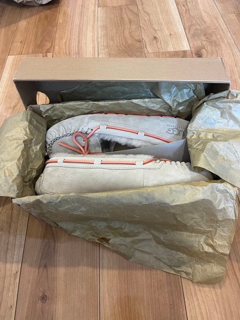 【希少カラー】UGG モカシン W Bella Ⅱ