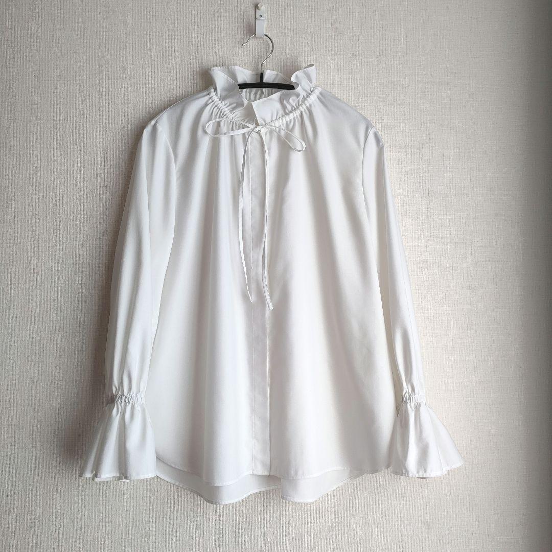 美品 ユナイテッドアローズ フリルカラーフレアスリーブブラウス