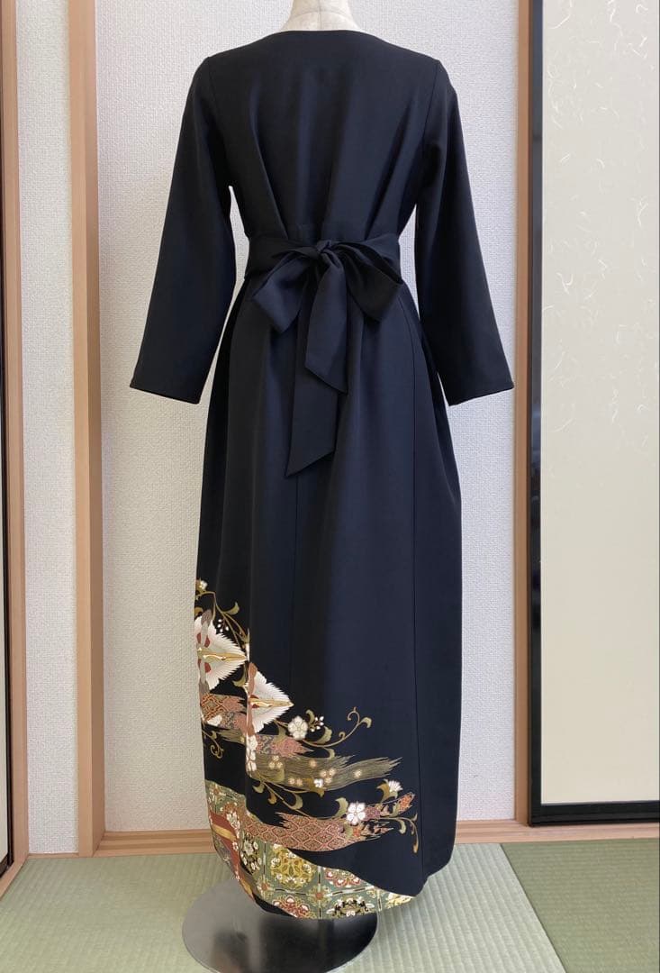 留袖ワンピース　留袖ドレス　着物リメイクロングワンピース　ハンドメイド　黒留袖
