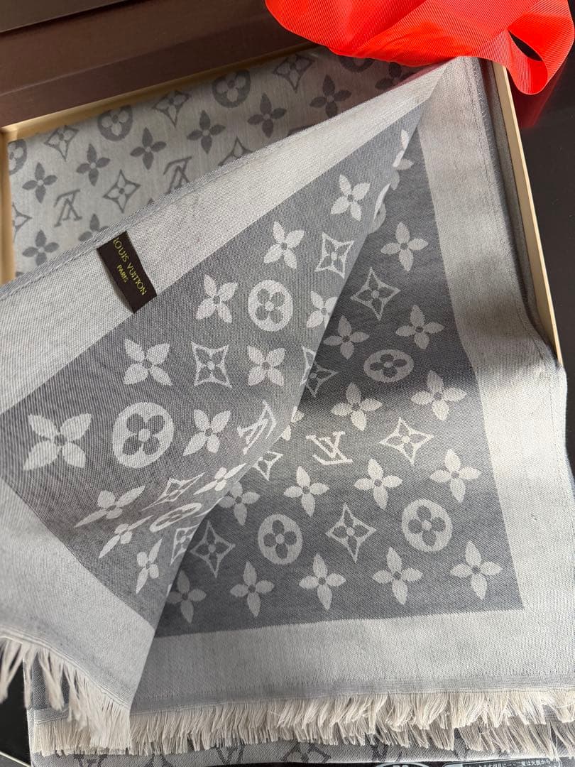 CHANEL ロゴマフラー ノベルティ品