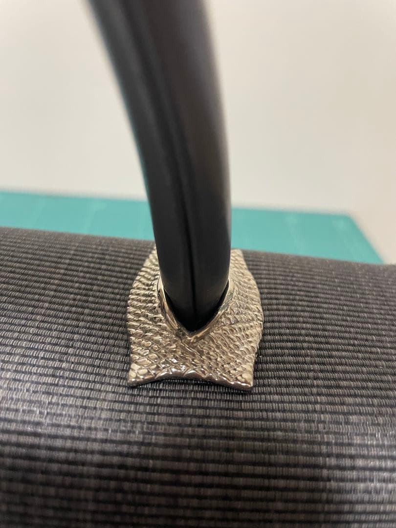 COMTESSE ホースヘア シルバーハンドバッグ