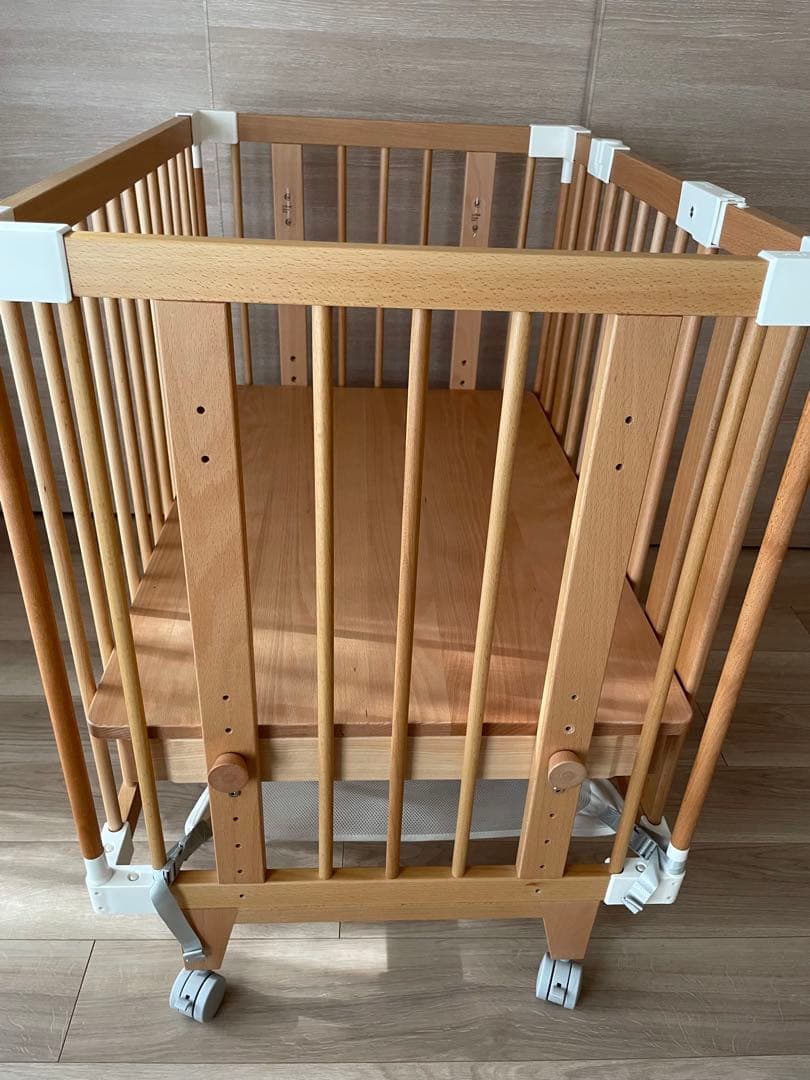 【美品】ファルスカ　［ミニサイズ］クリエイティブコット　ベビーベッド