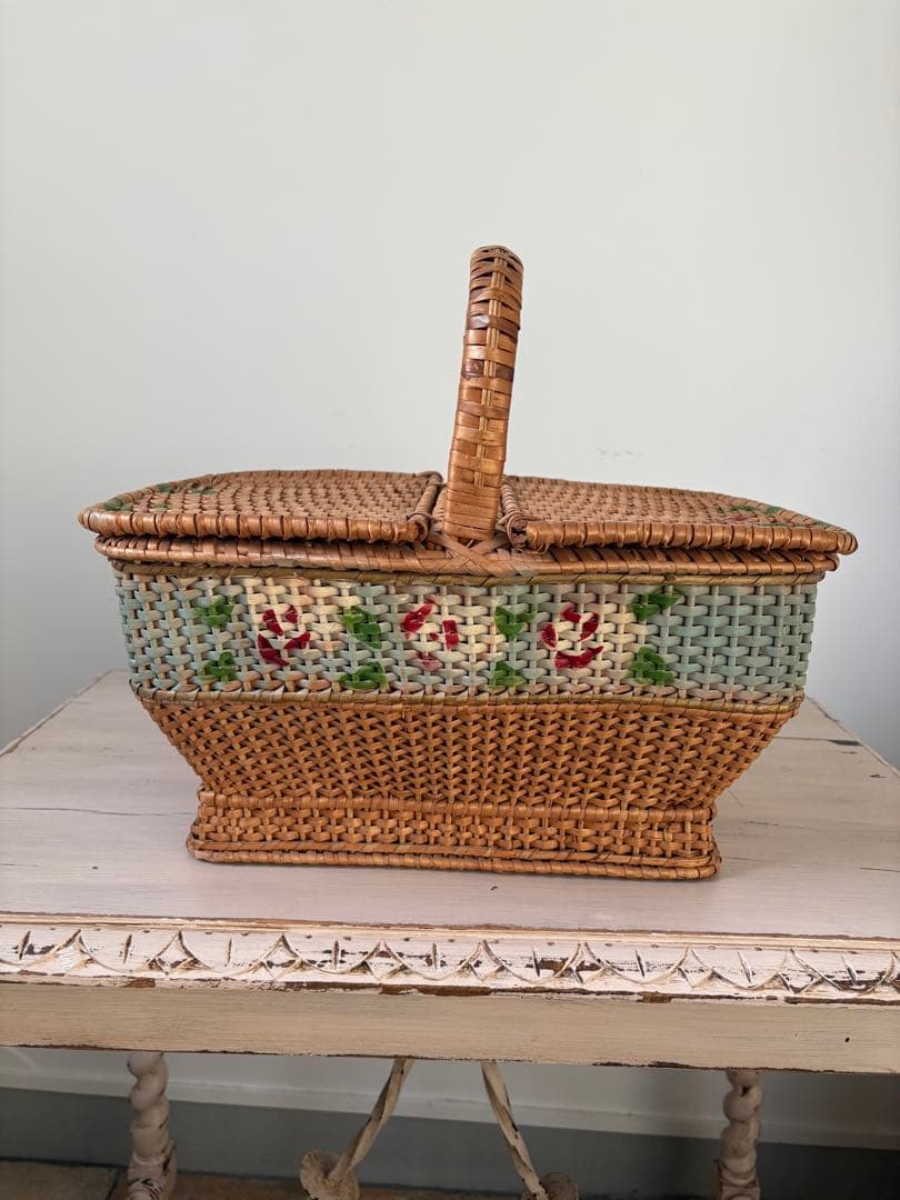 アンティークローズバスケット