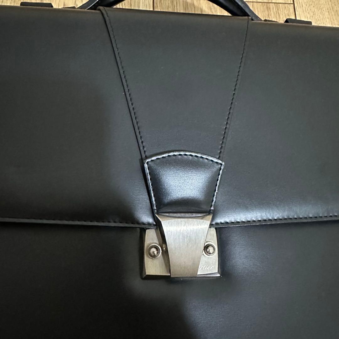 カルティエ　ビジネスバック　レザー　黒